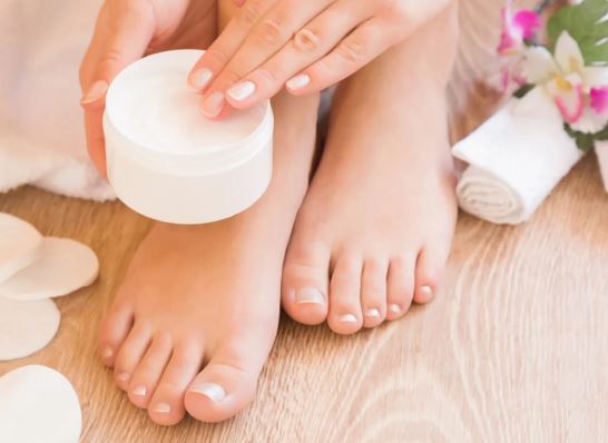 3 types of pedicures to beautify your feet