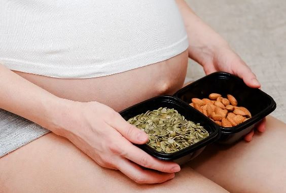 Benefits of nuts in pregnancy