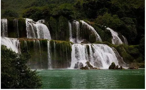 Top 10 Greatest Waterfalls in the World