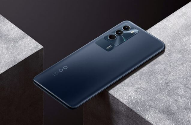 iQOO Neo5 SE reaching on December 20 with the Neo5s
